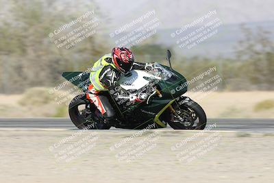 media/Dec-01-2025-Moto Forza (Mon) [[2daa91e15f]]/3-Beginner Group/Session 2 (Turn 7 Inside Pans)/